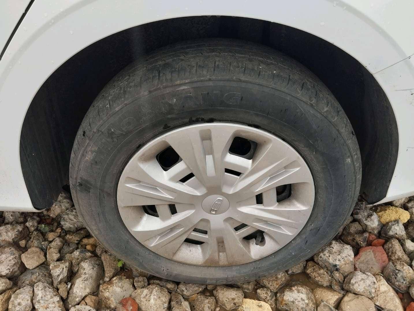 Geely Emgrand,  97 992 км, 2023 года в лизинг