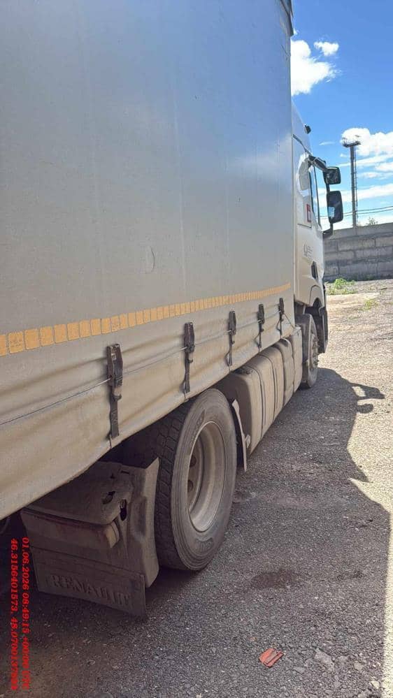 Renault T 440 4x2 (Sleeper Cab),  1 435 258 км, 2018 года в лизинг