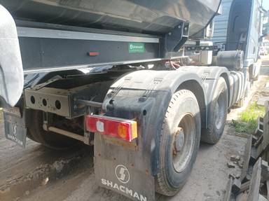 Shacman SX42584V324