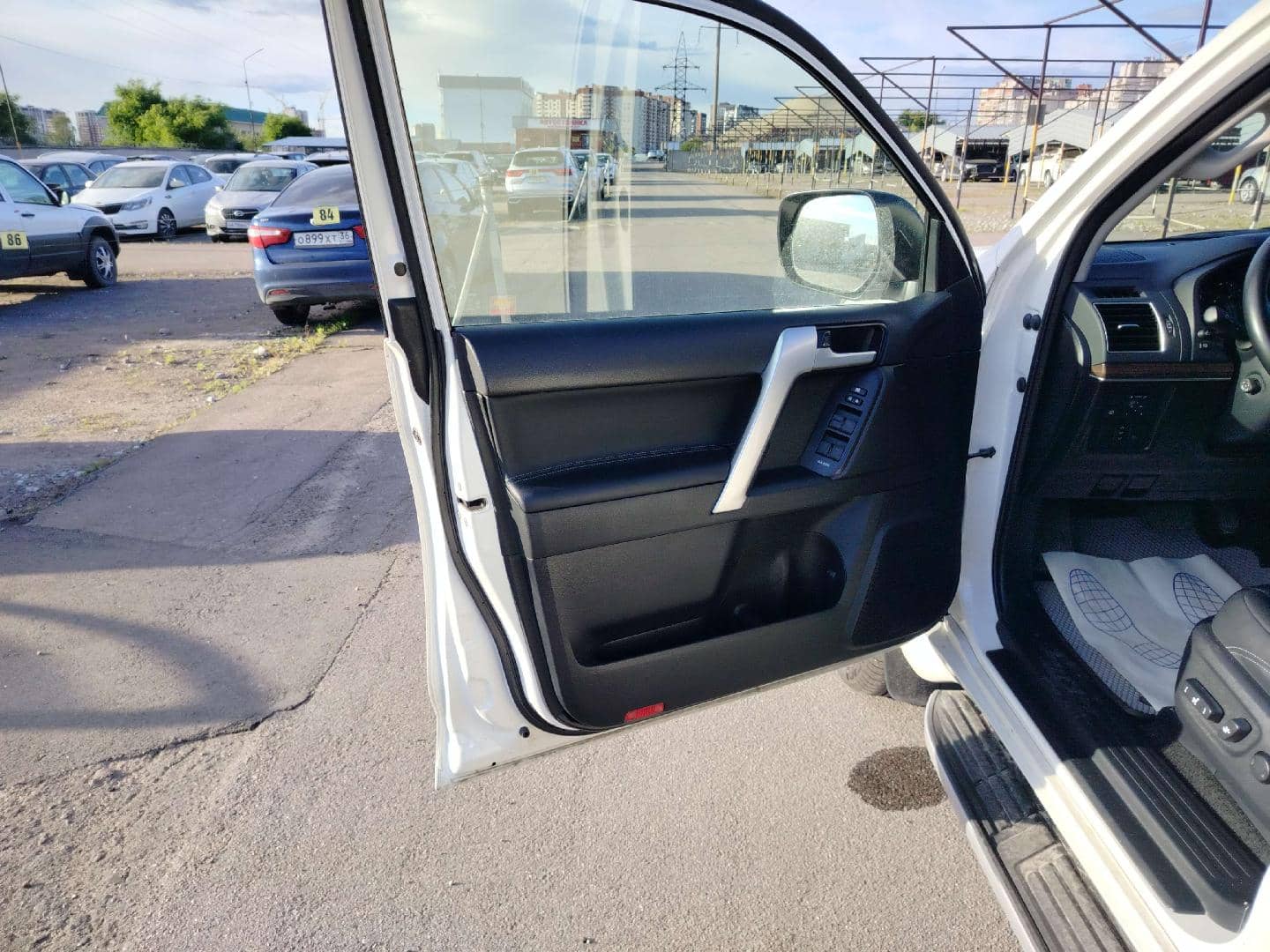 Toyota Land Cruiser Prado,  119 210 км, 2023 года в лизинг