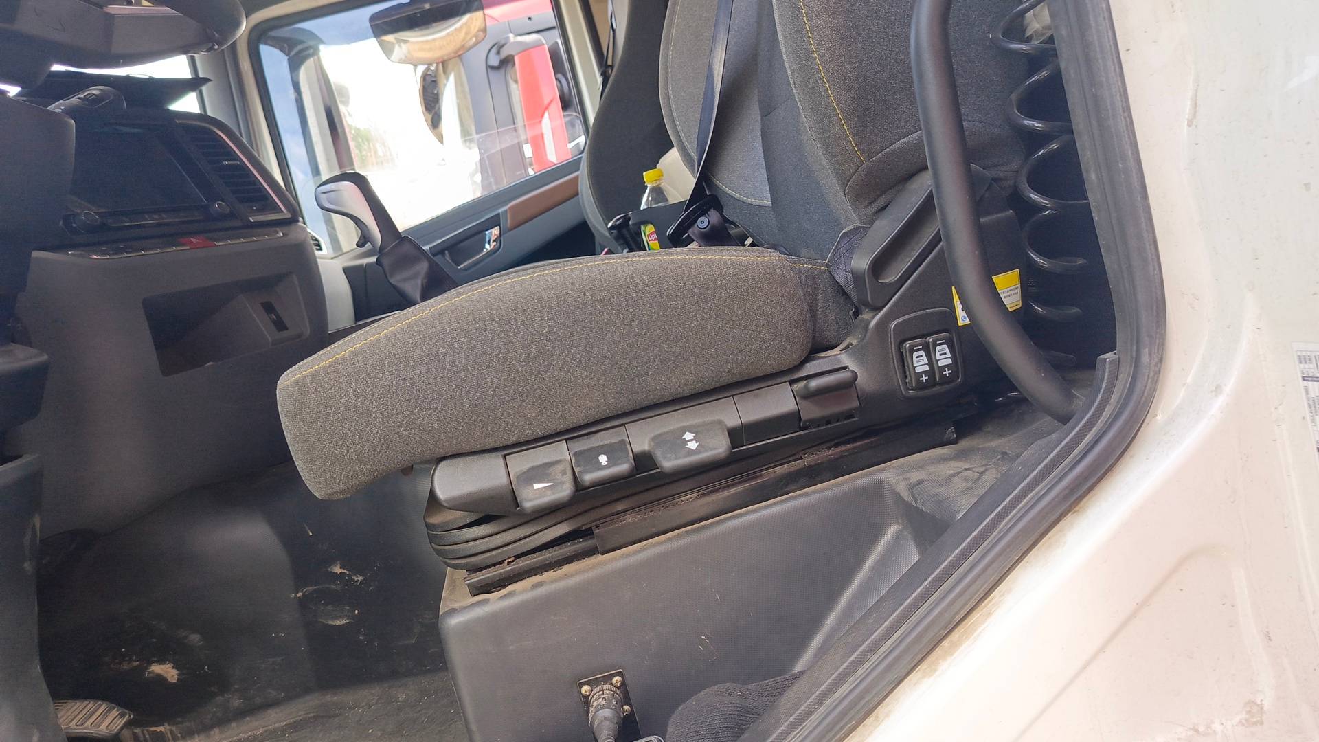 Shacman SX42584V324,  86 502 км, 2023 года в лизинг