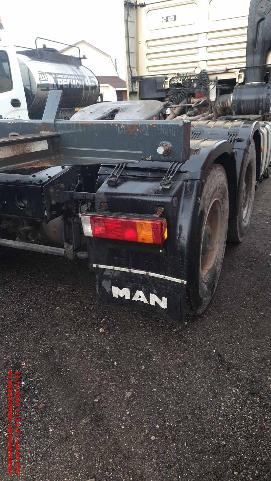 Shacman SX42584W324C,  310 286 км, 2022 года в лизинг