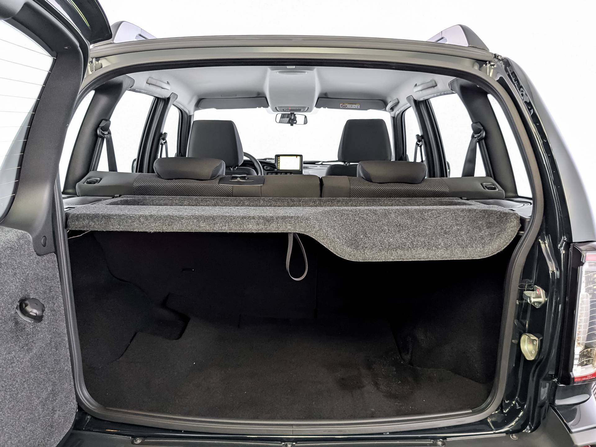 Lada Niva Travel Comfort 24 MMS 1.7 80hp 5MT