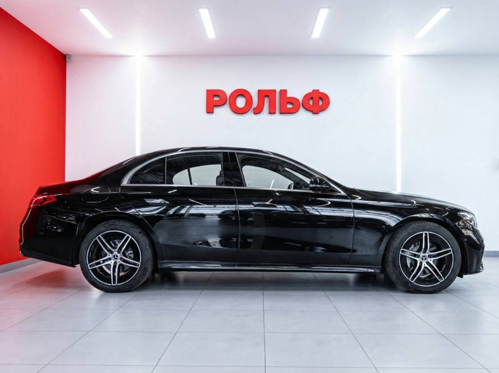 Mercedes-Benz E седан 300 4MATIC AMG Line