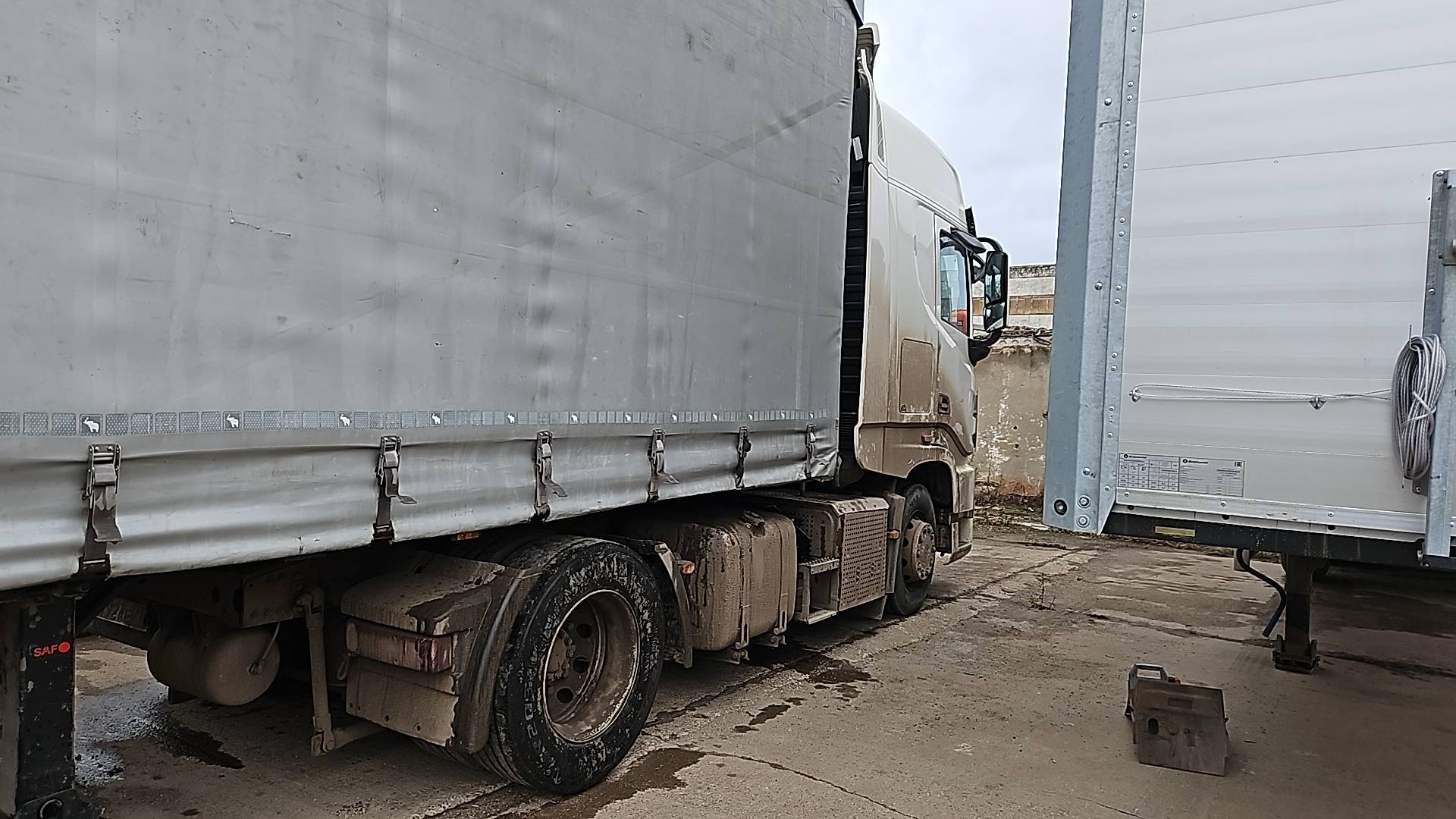 DongFeng GX D111A 4x2,  369 903 км, 2023 года в лизинг
