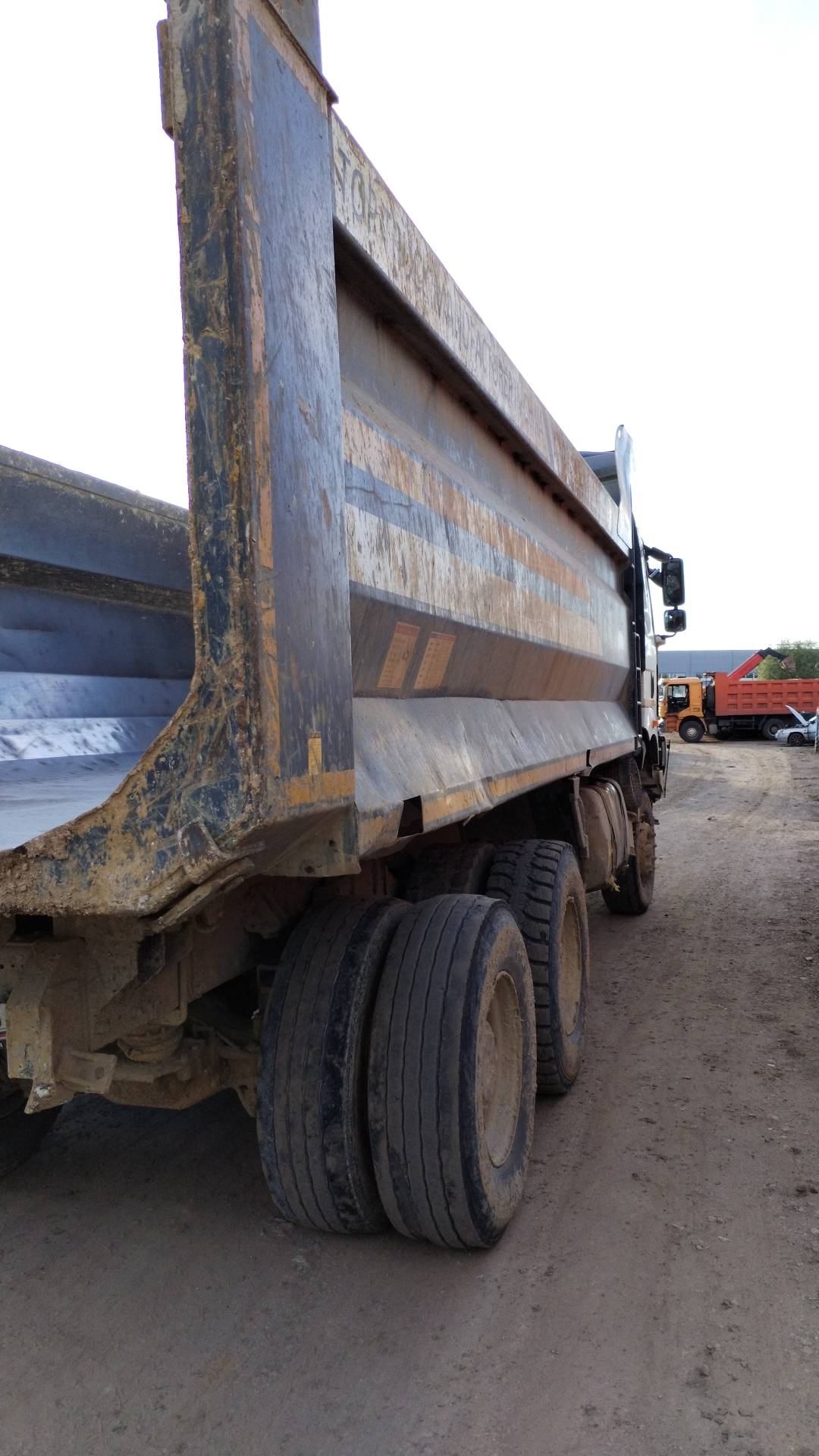 FAW CA3250P66K24T1E5 6х4,  25 189 км, 2023 года в лизинг