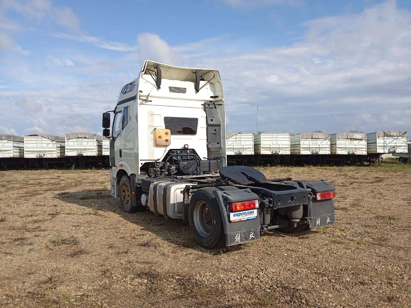 FAW CA4180P66K25E5 4x2,  250 505 км, 2023 года в лизинг