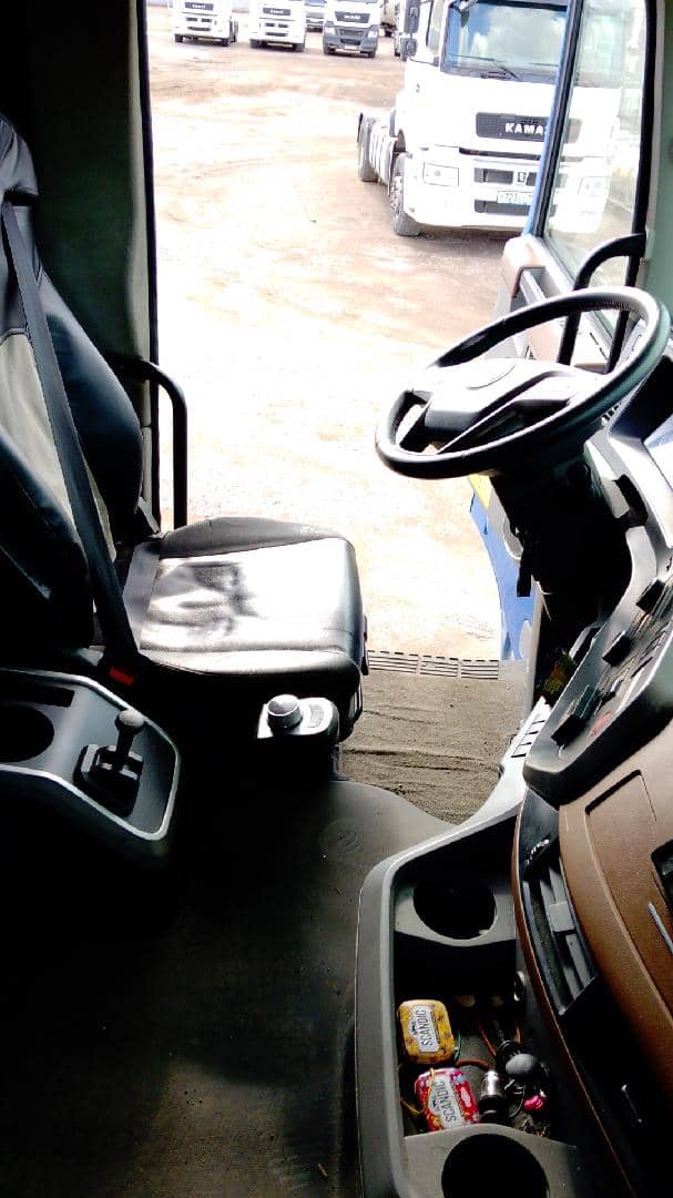 DongFeng GX DFH4180 4x2,  520 949 км, 2023 года в лизинг