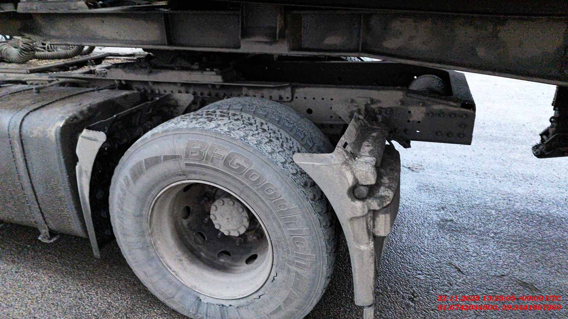 Shacman SX4188YY381,  316 771 км, 2023 года в лизинг