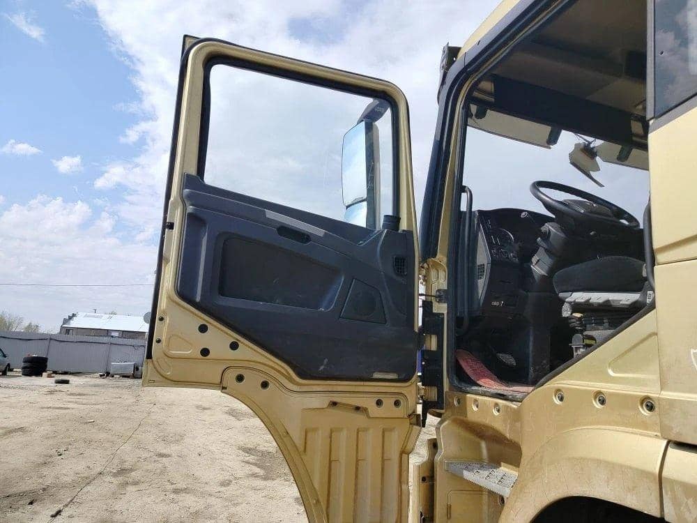 Shacman SX32586V385,  145 179 км, 2022 года в лизинг