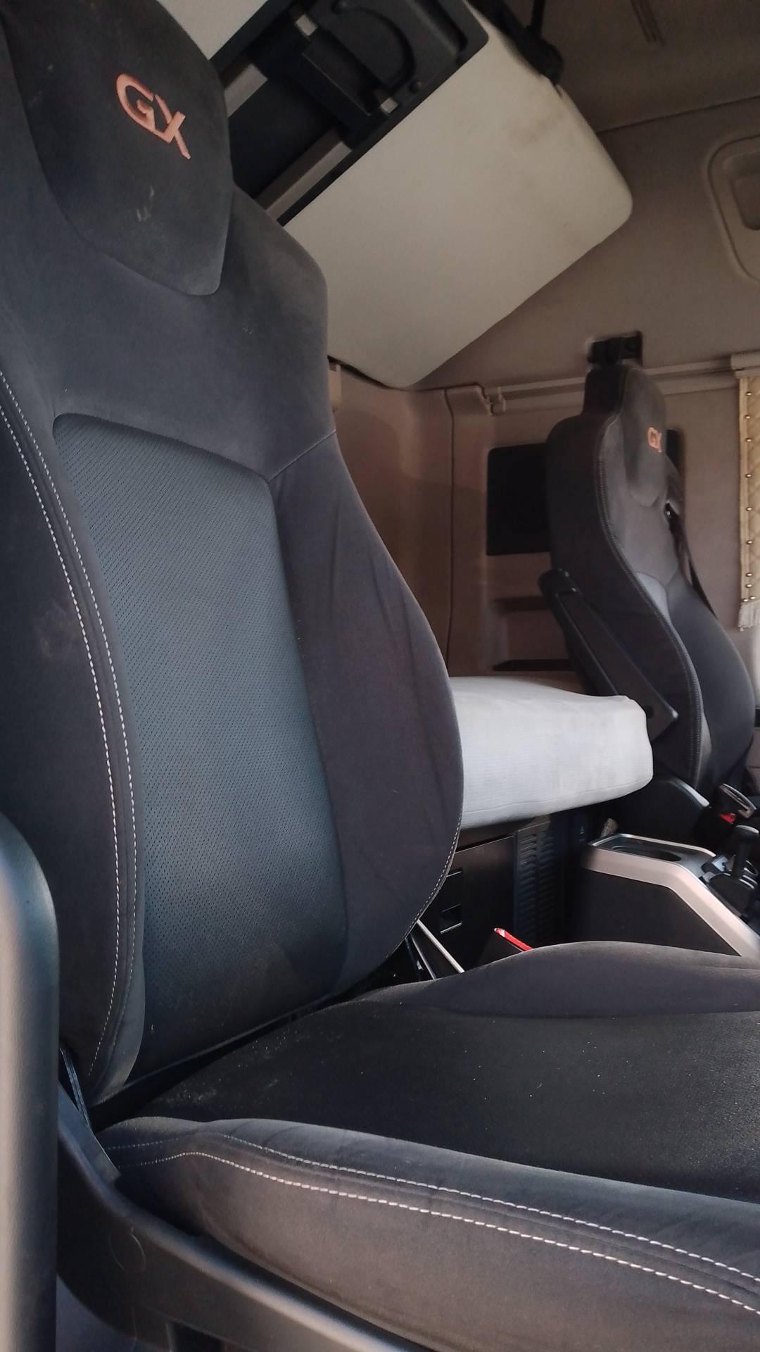 DongFeng GX DFH4180 4x2,  497 934 км, 2023 года в лизинг