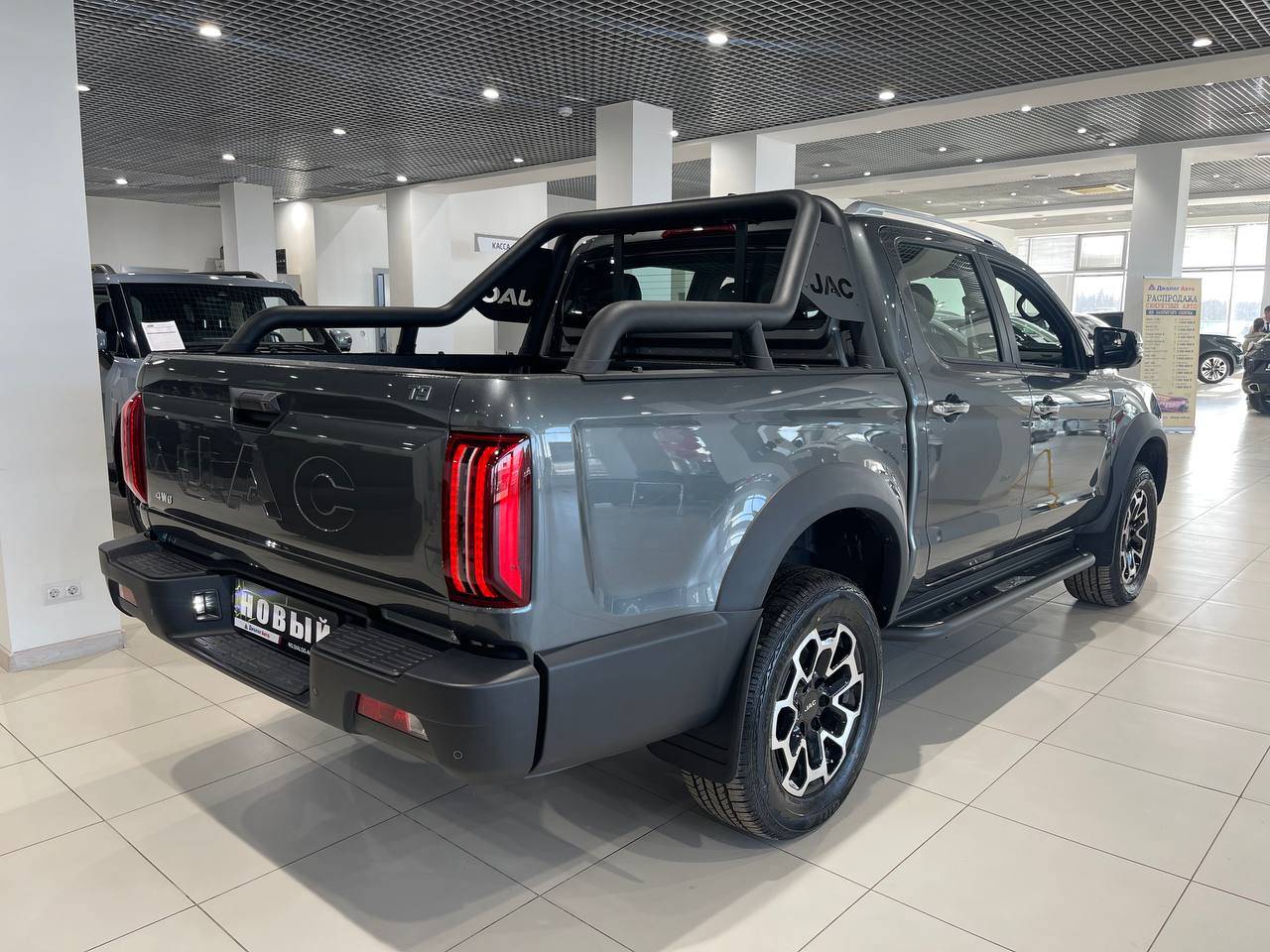JAC T9 Explore 2.0T AT 4WD