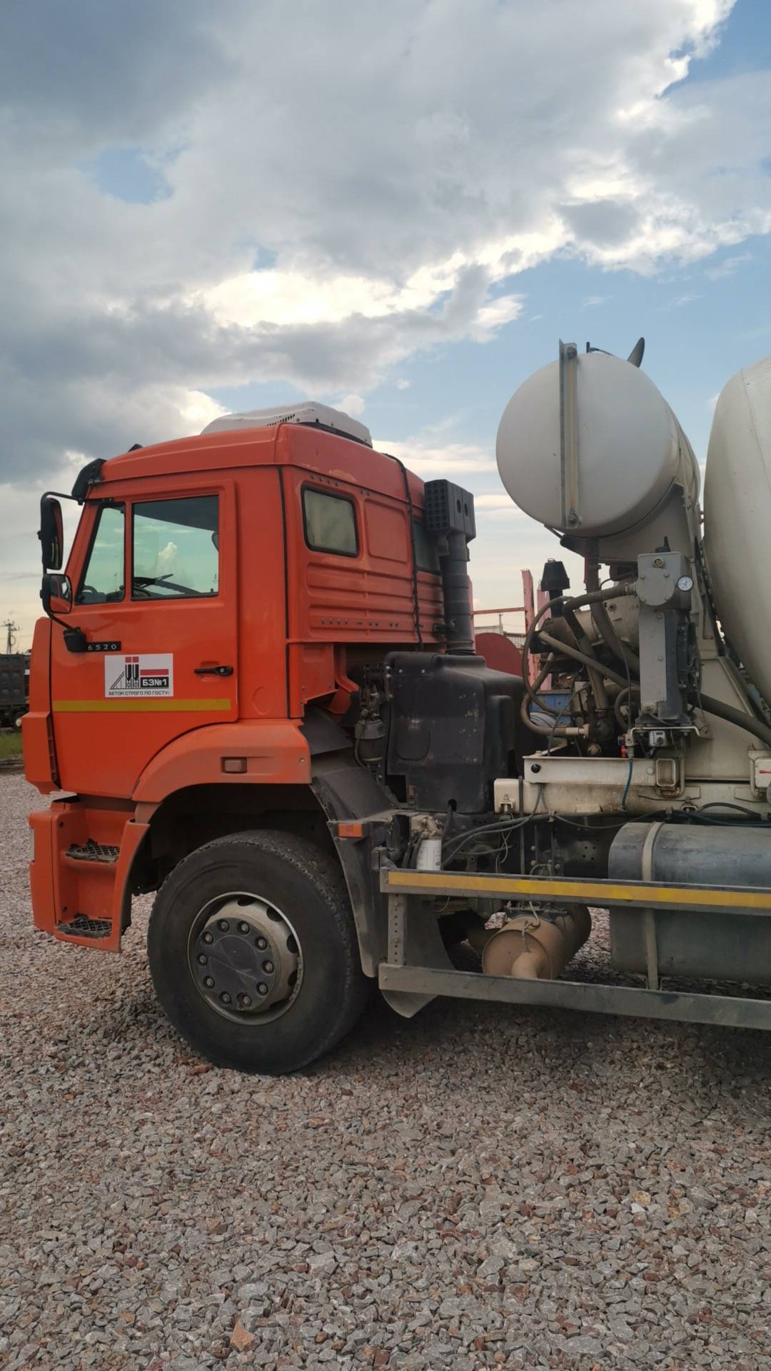 КАМАЗ 6520-48(A5),  42 509 км, 2023 года в лизинг