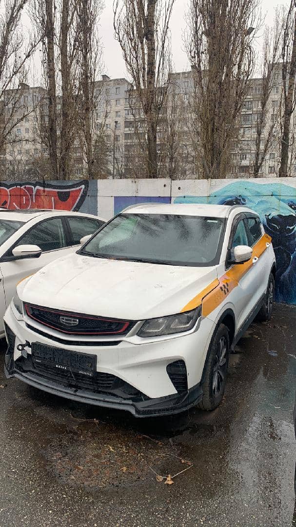 Geely Coolray,  100 000 км, 2023 года в лизинг
