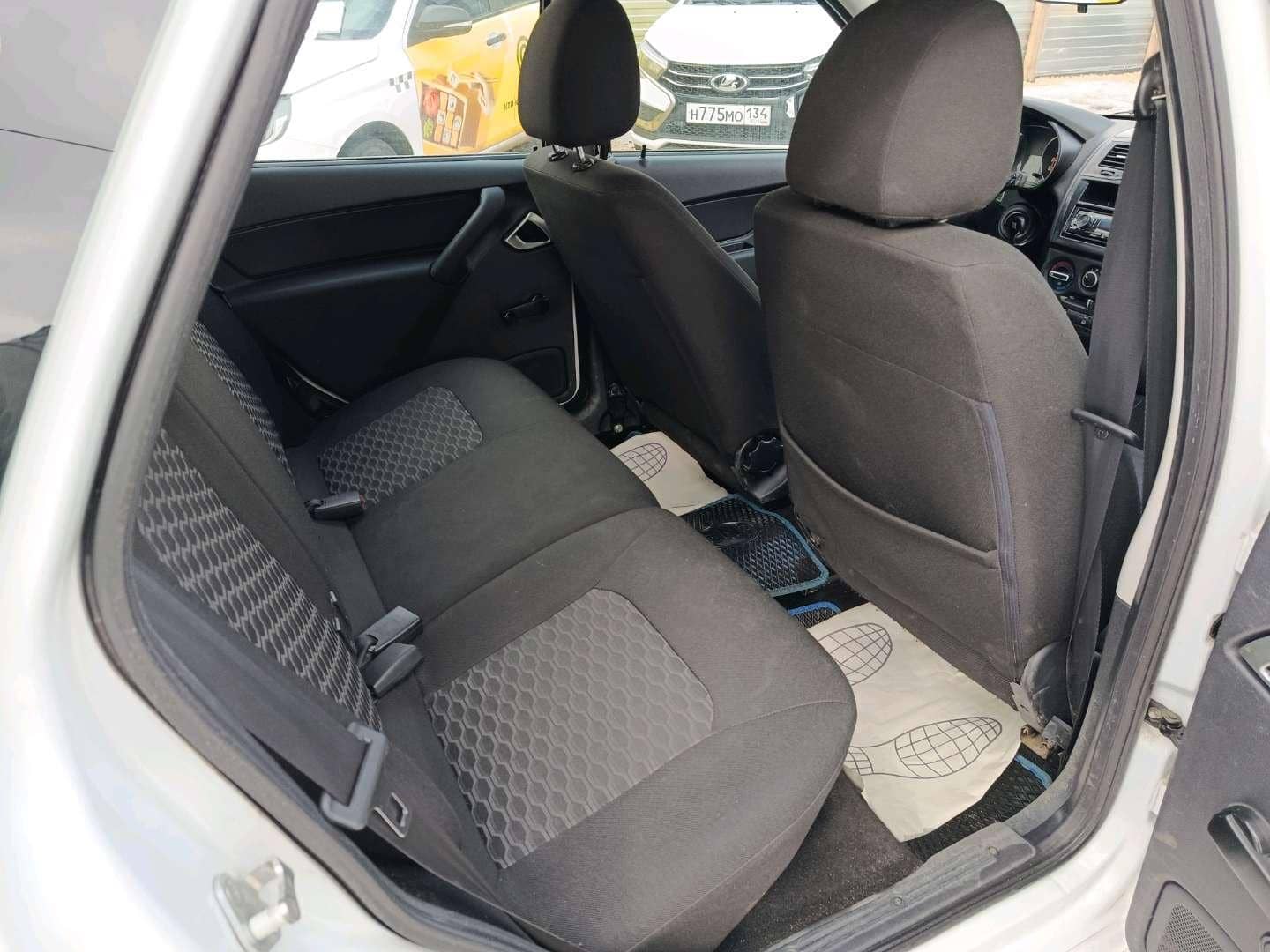 Lada Granta лифтбек,  127 514 км, 2023 года в лизинг