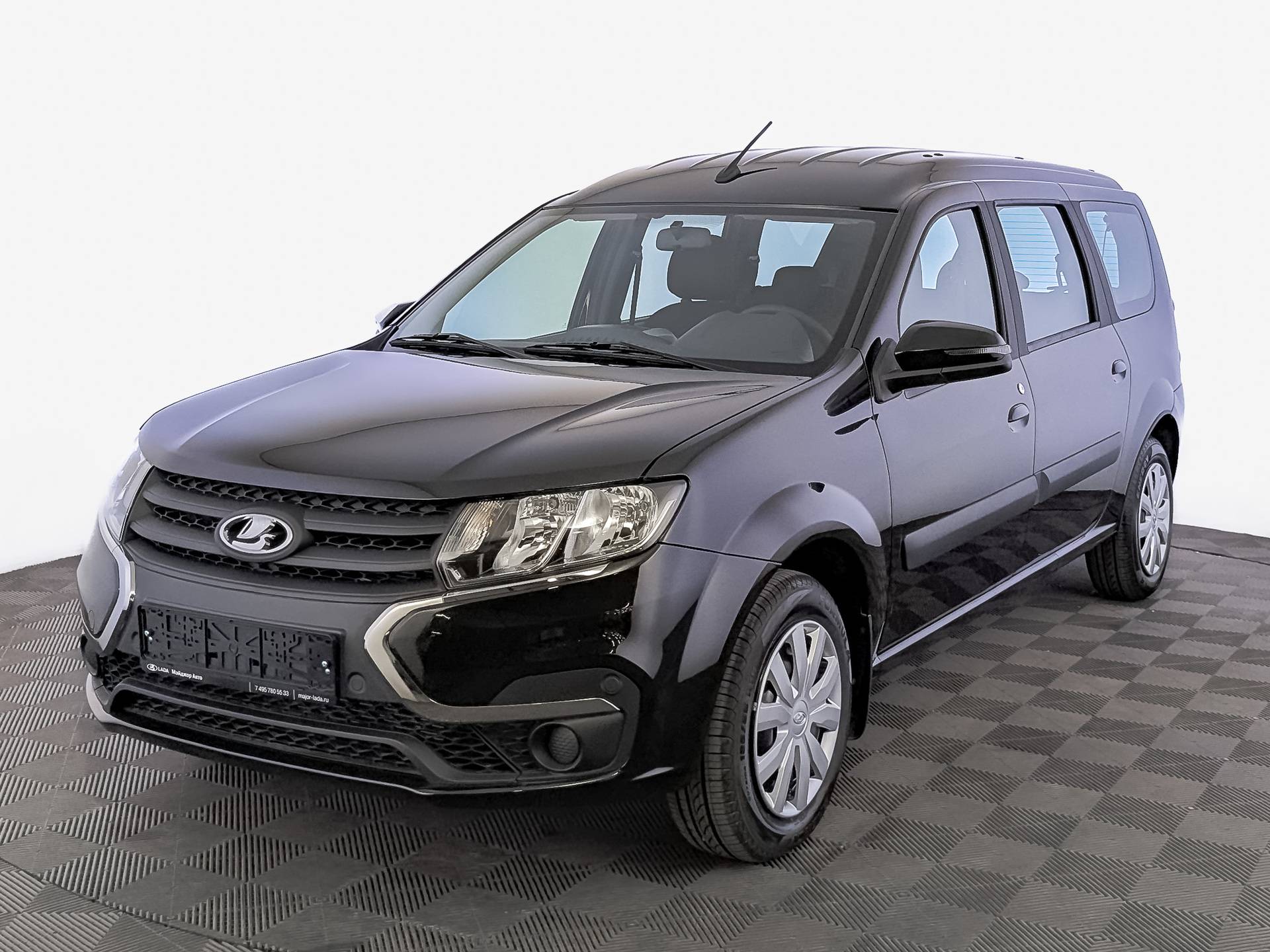 Lada Largus универсал Comfort 7 мест 1.6 90hp 5MT