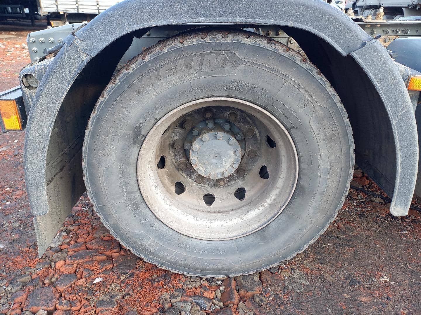 Sitrak C7H 4x2 ZZ4186V361HE,  225 282 км, 2023 года в лизинг