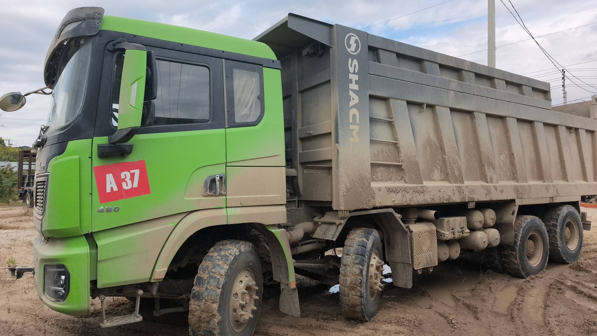 Shacman SX33186V366,  155 724 км, 2023 года в лизинг