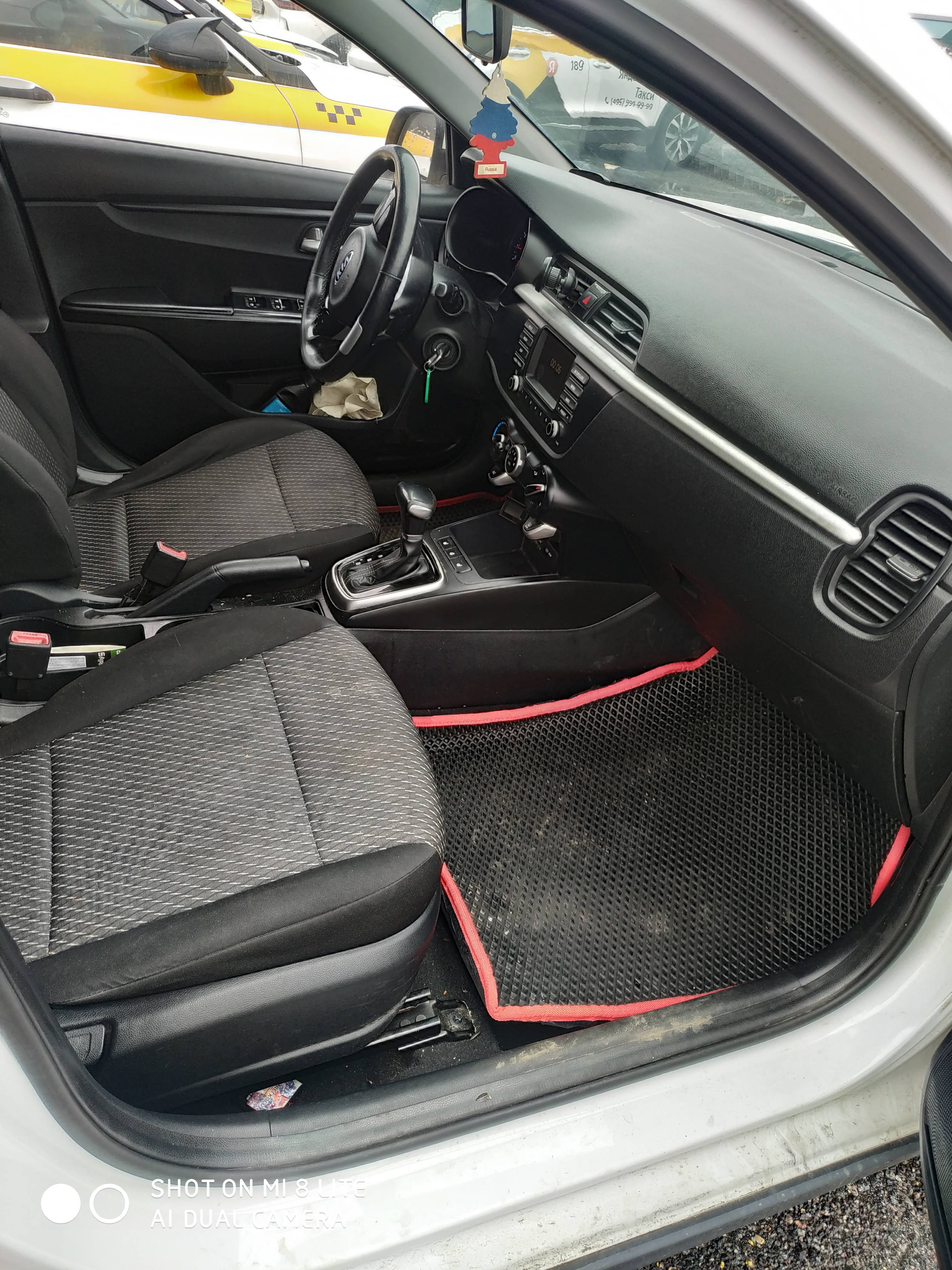 KIA Rio,  295 811 км, 2018 года в лизинг