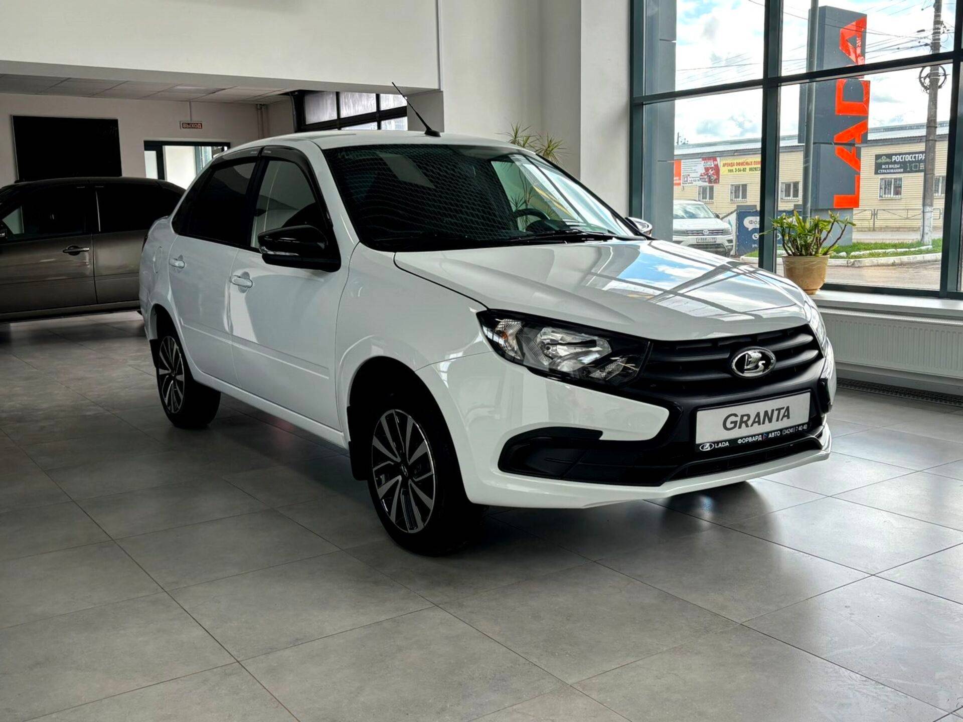 Lada Granta седан #CLUB 24 1.6 106hp 5MT
