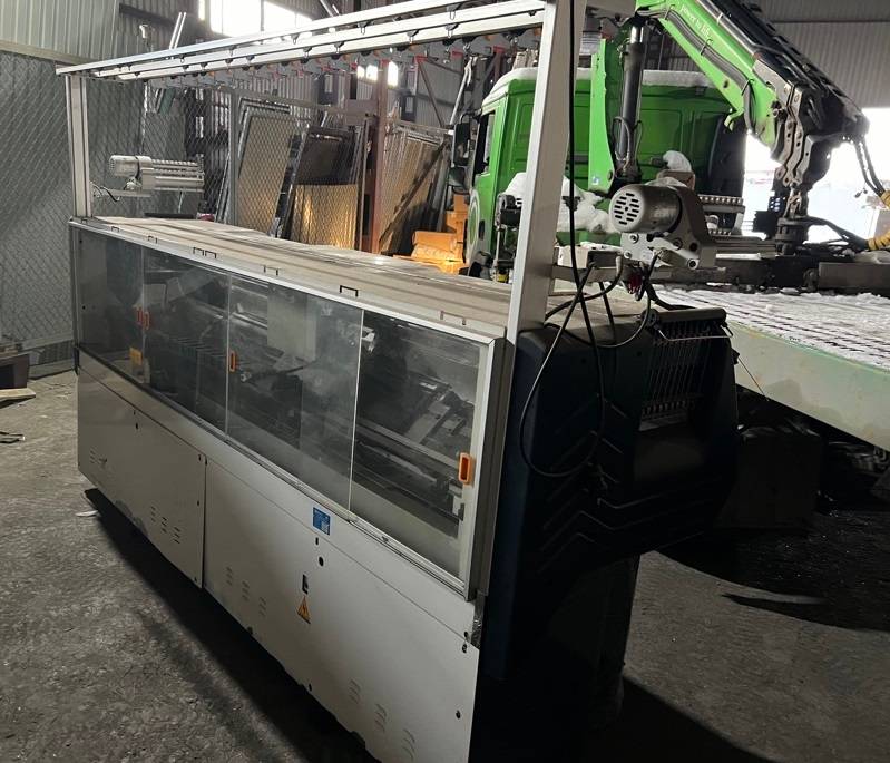 VELLES VFK 252F Промышленная плосковязальная машина Лот 000006396