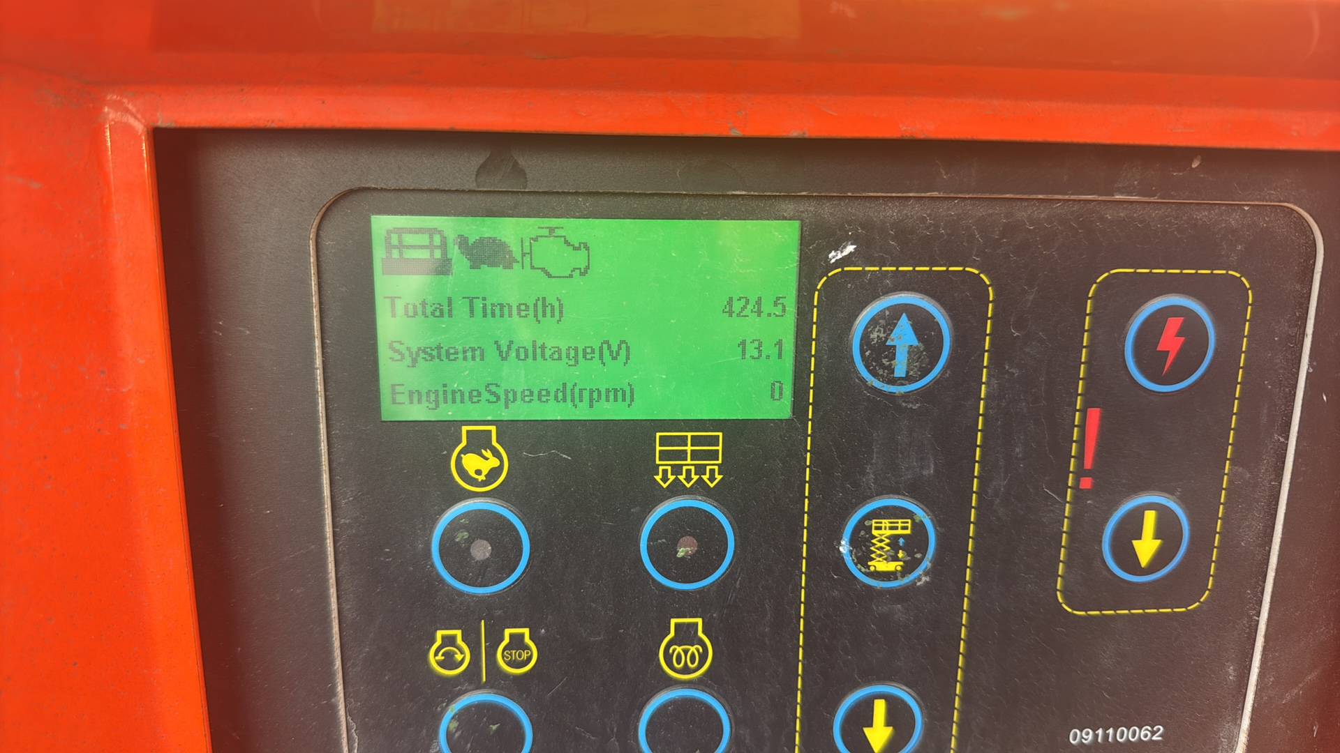 Dingli JCPT1823RTB Самоходный ножничный подъемник, 2023 года в лизинг