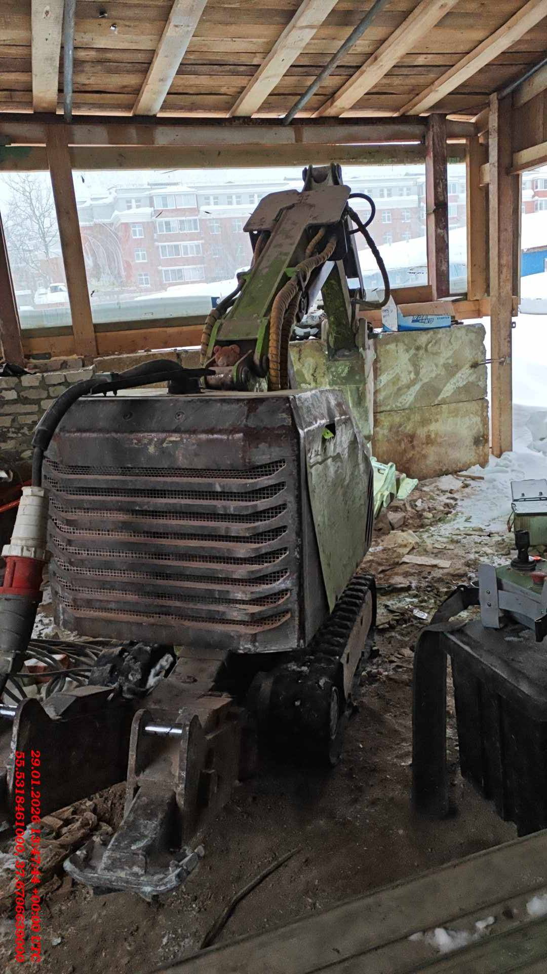 Роботехникс BETONOLOM 2000 дистанционно управляемый демонтажный робот, 2024 года