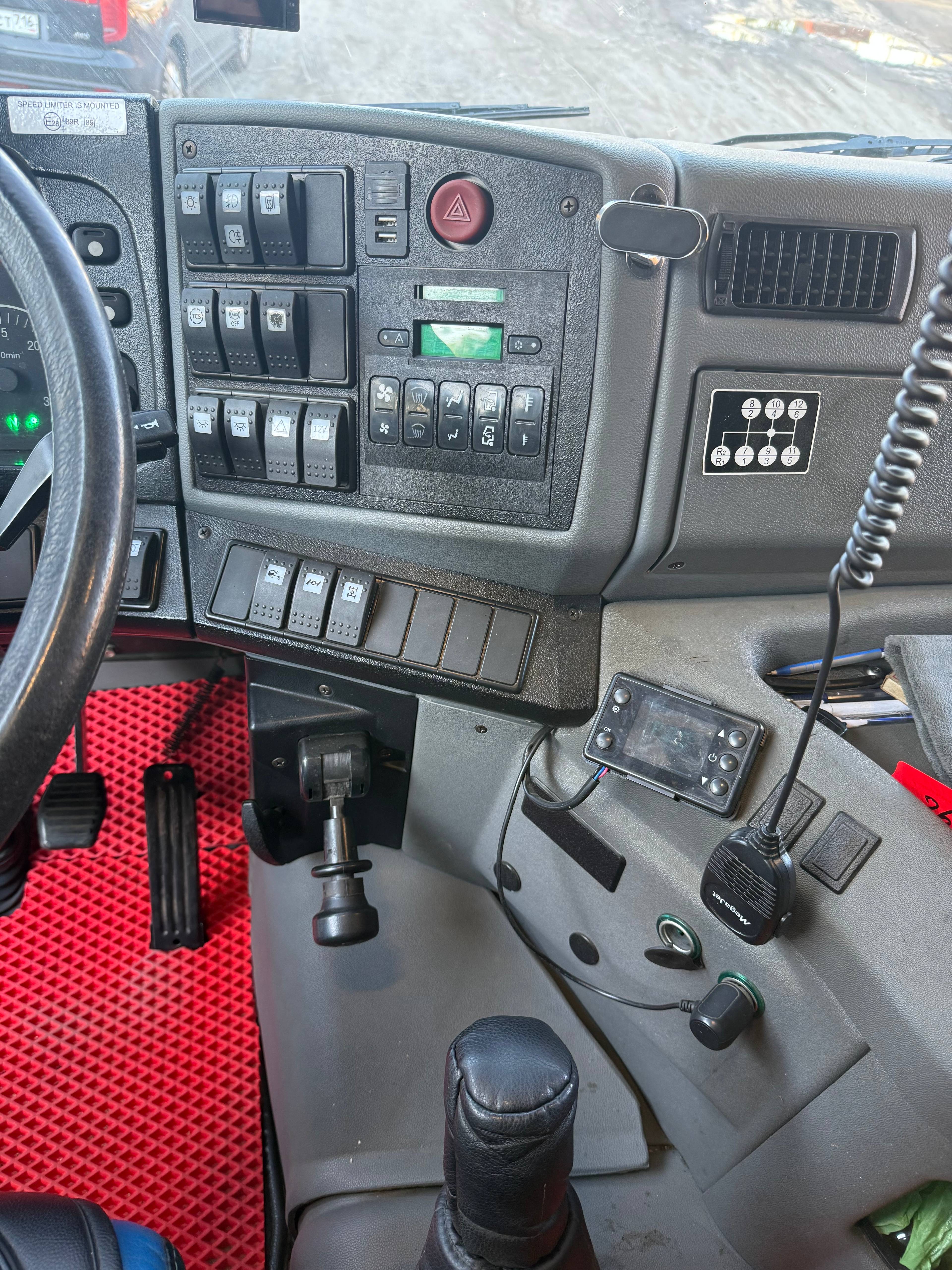 МАЗ 643008-070-020,  136 058 км, 2023 года в лизинг