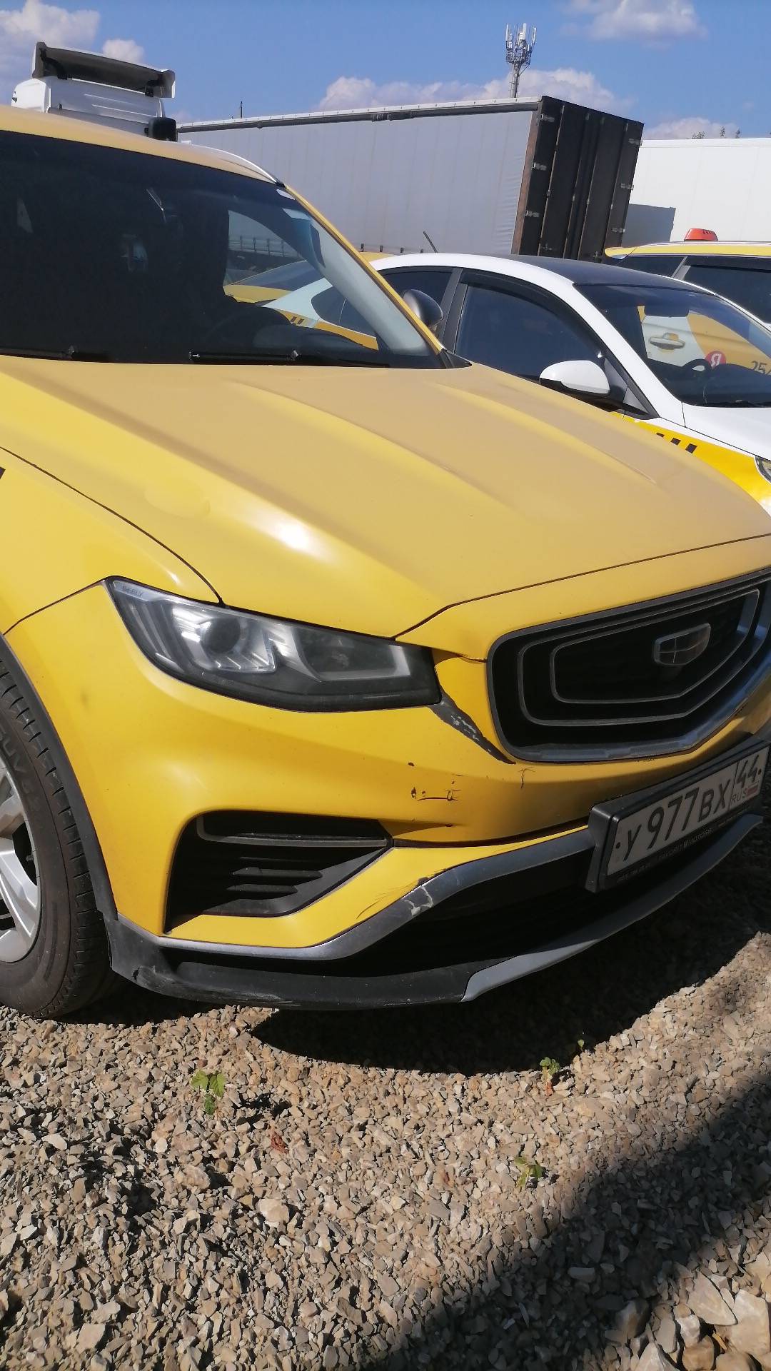 Geely Atlas Pro,  200 000 км, 2022 года в лизинг