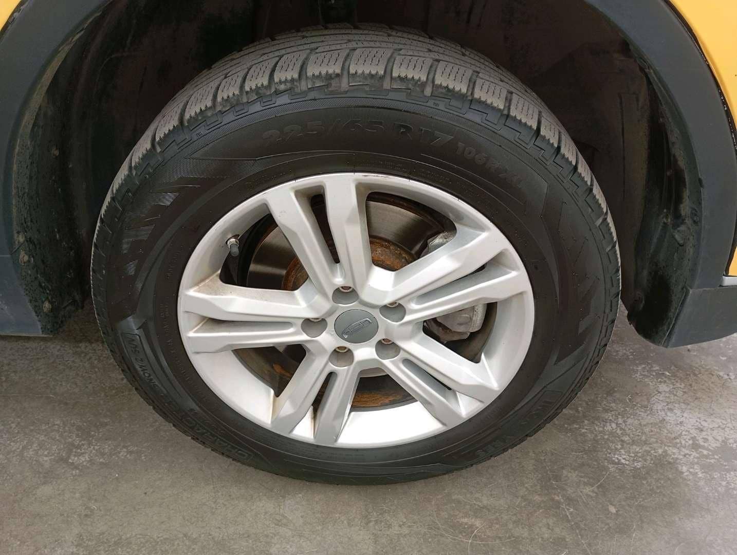 Geely Atlas Pro,  210 367 км, 2023 года в лизинг