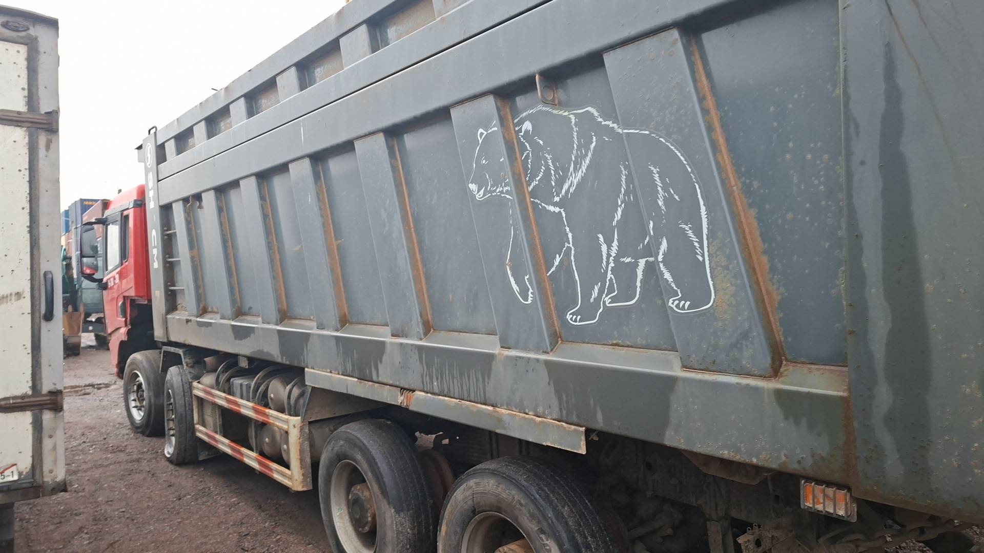 Shacman SX331863366,  100 000 км, 2023 года в лизинг