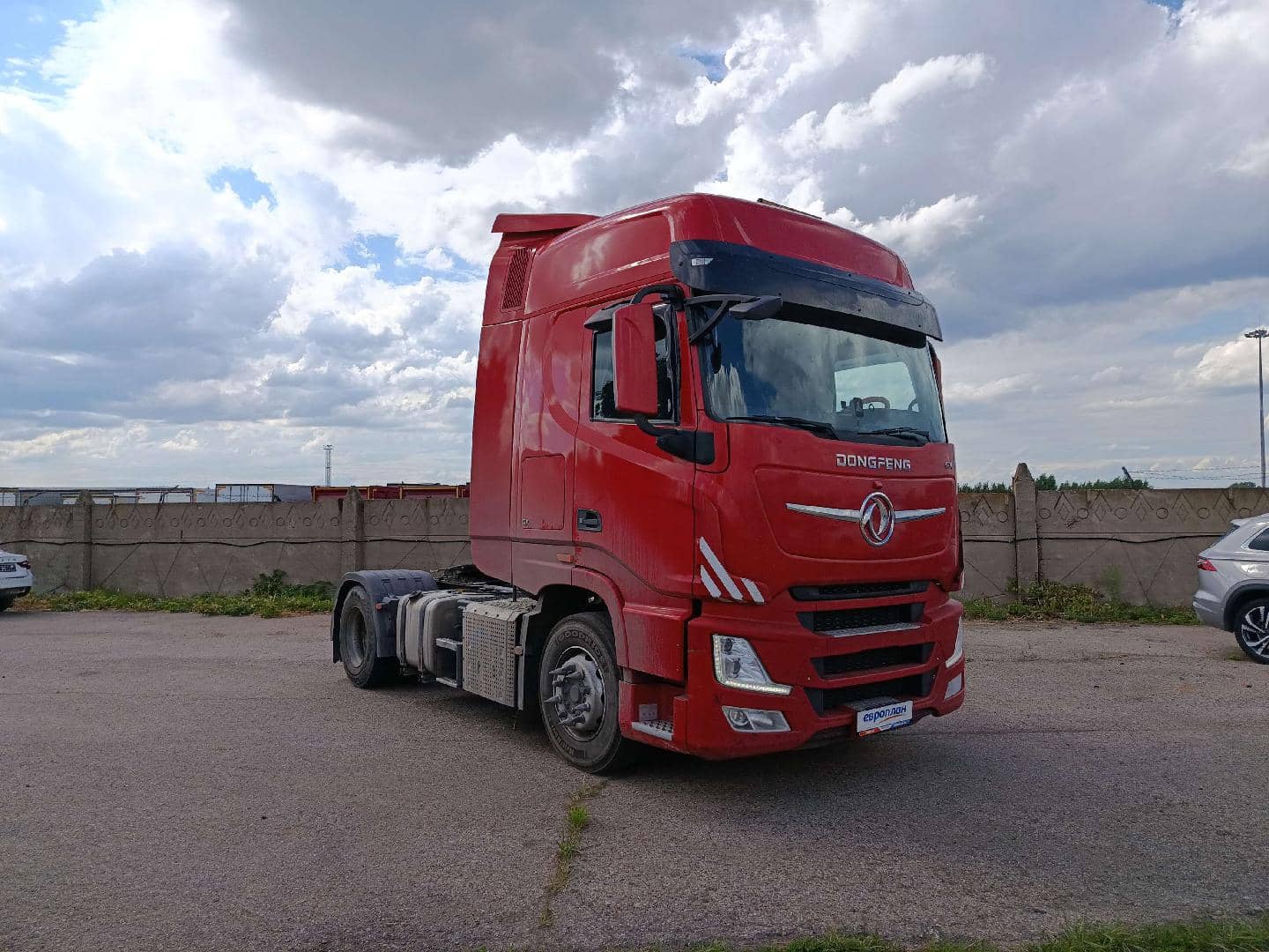 DongFeng DFH4180 4x2 (KX, Евро-6),  493 364 км, 2023 года в лизинг