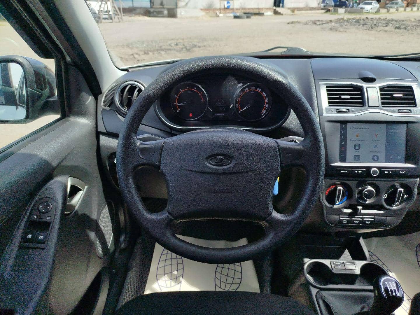 Lada Granta лифтбек,  158 907 км, 2024 года в лизинг
