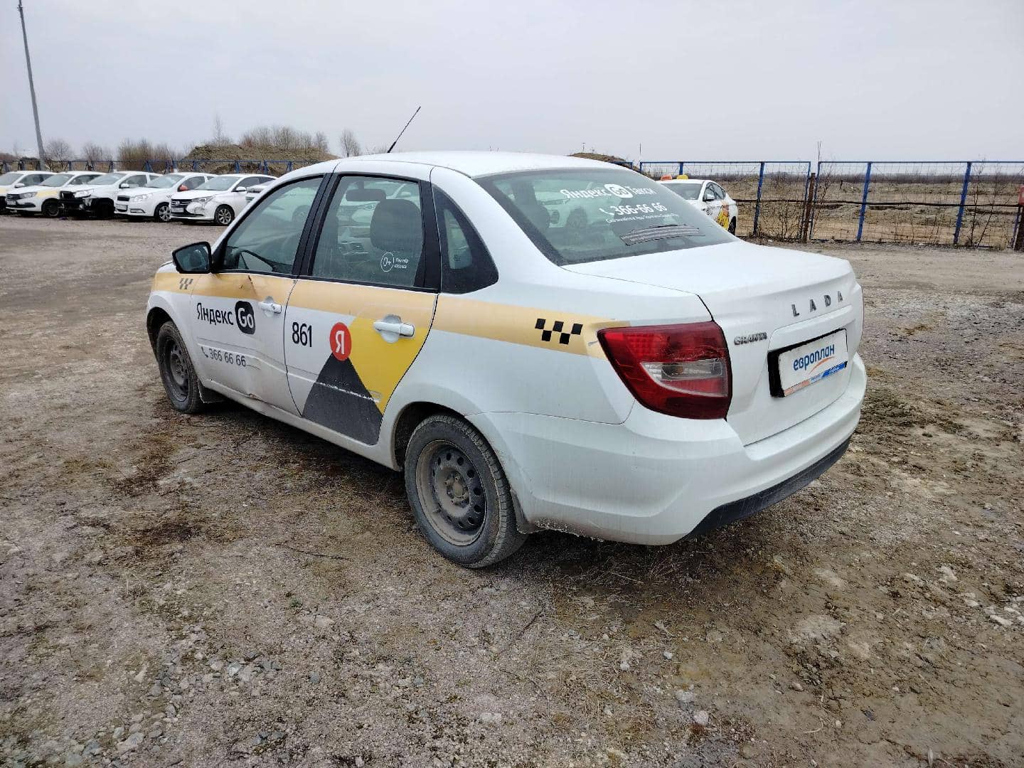 Lada Granta лифтбек,  172 665 км, 2023 года в лизинг