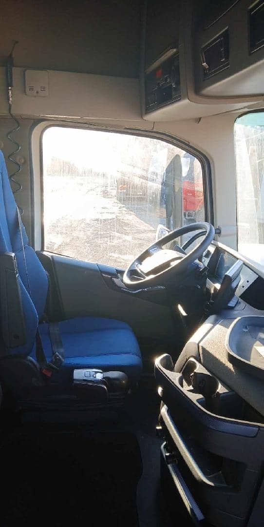 Volvo FH 460 4x2 (FH Globetrotter),  689 226 км, 2022 года в лизинг