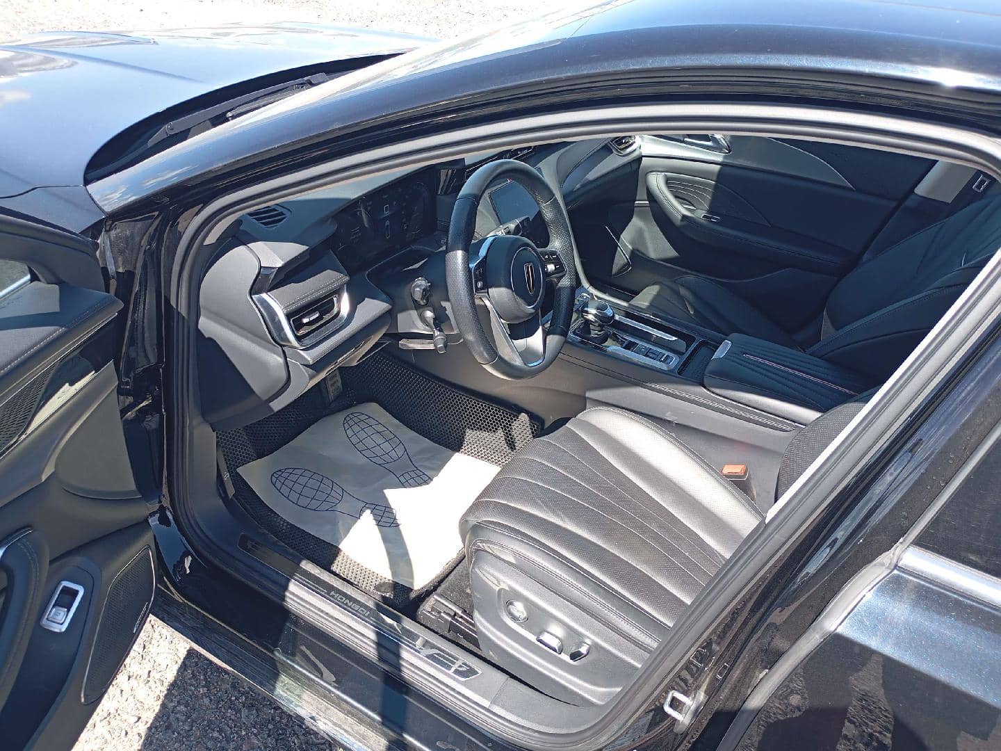 Hongqi H5,  91 155 км, 2024 года в лизинг