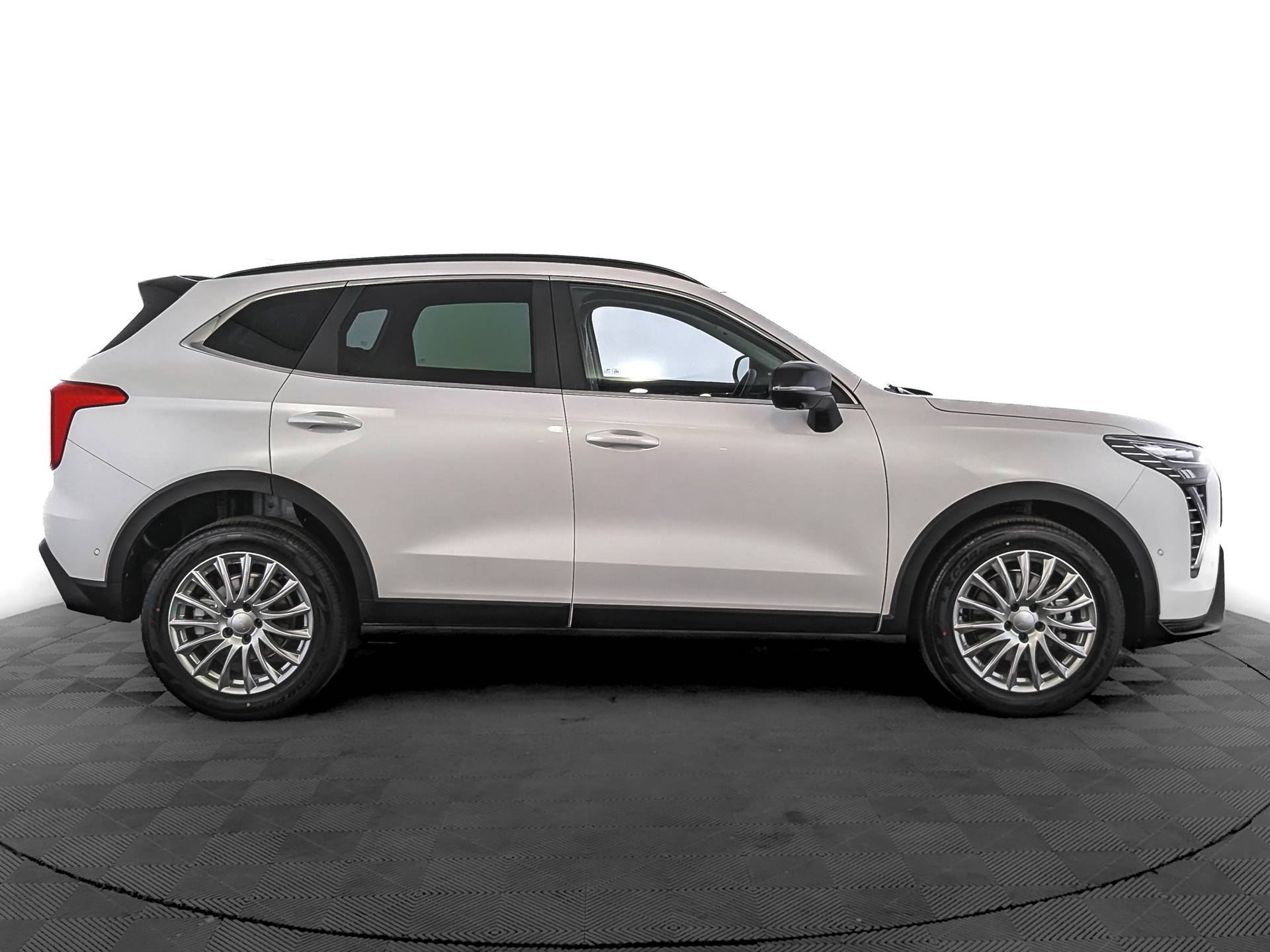 Haval Jolion Tech plus 1.5 7DCT 4WD