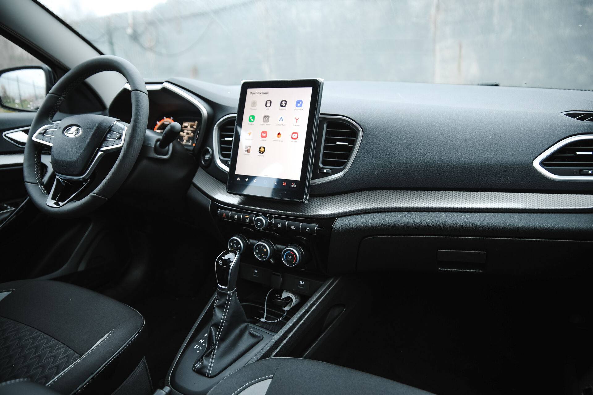 Lada Vesta седан Enjoy 24 1.8 122hp AT