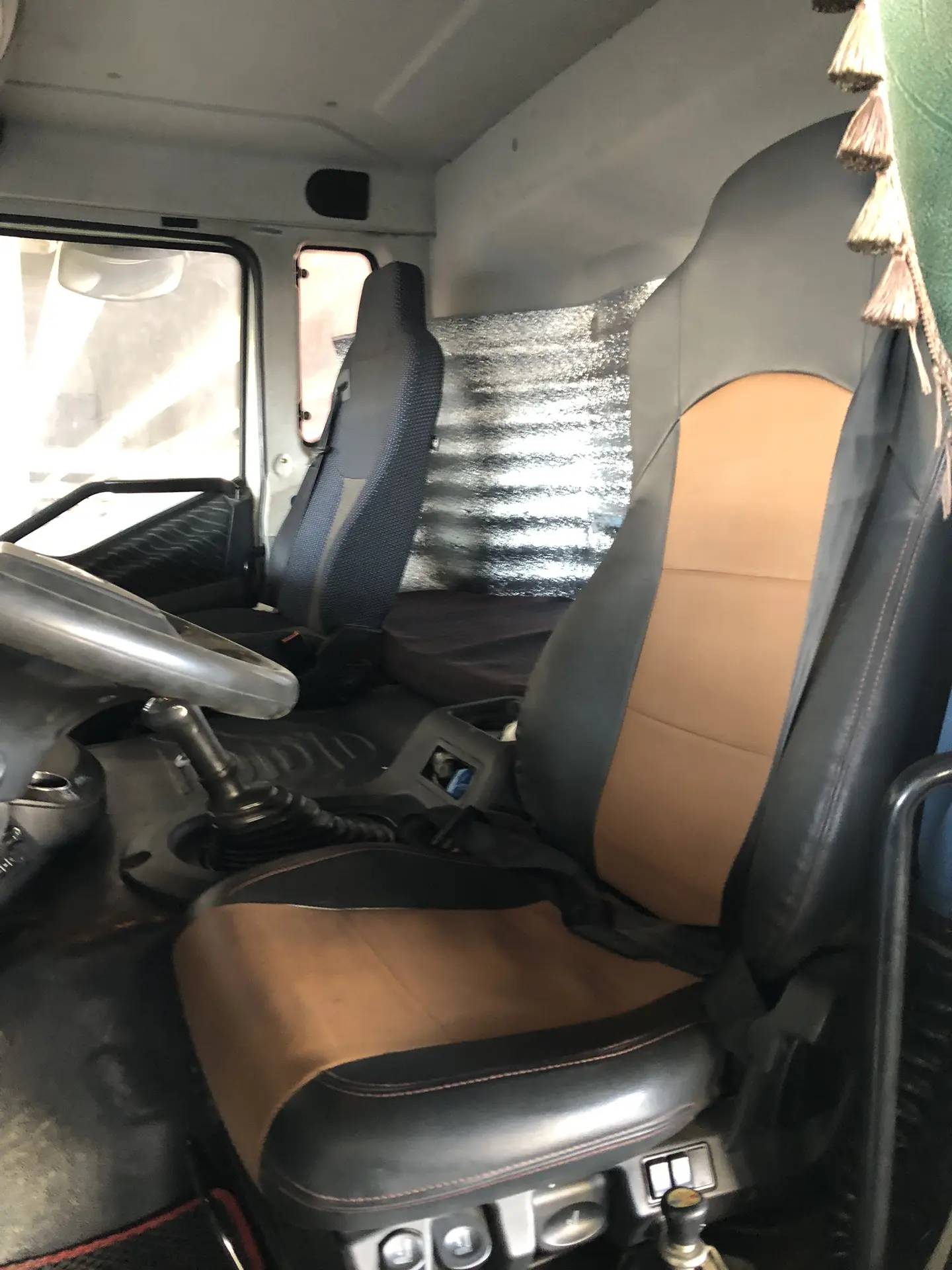 FAW CA3310P66K24T4E5 8х4,  326 792 км, 2021 года в лизинг