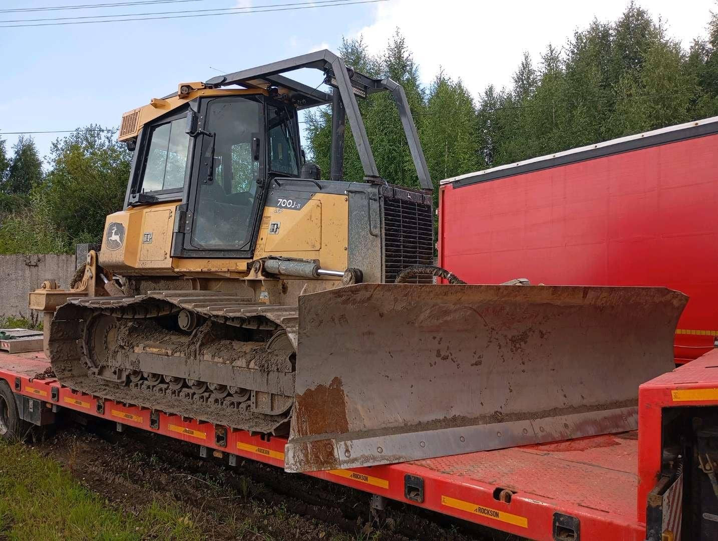 John Deere 700J-II