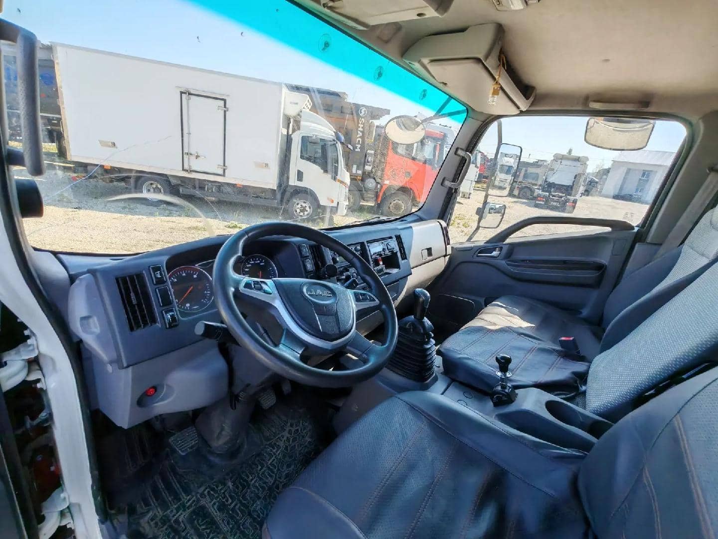 JAC N 120L,  352 625 км, 2023 года в лизинг