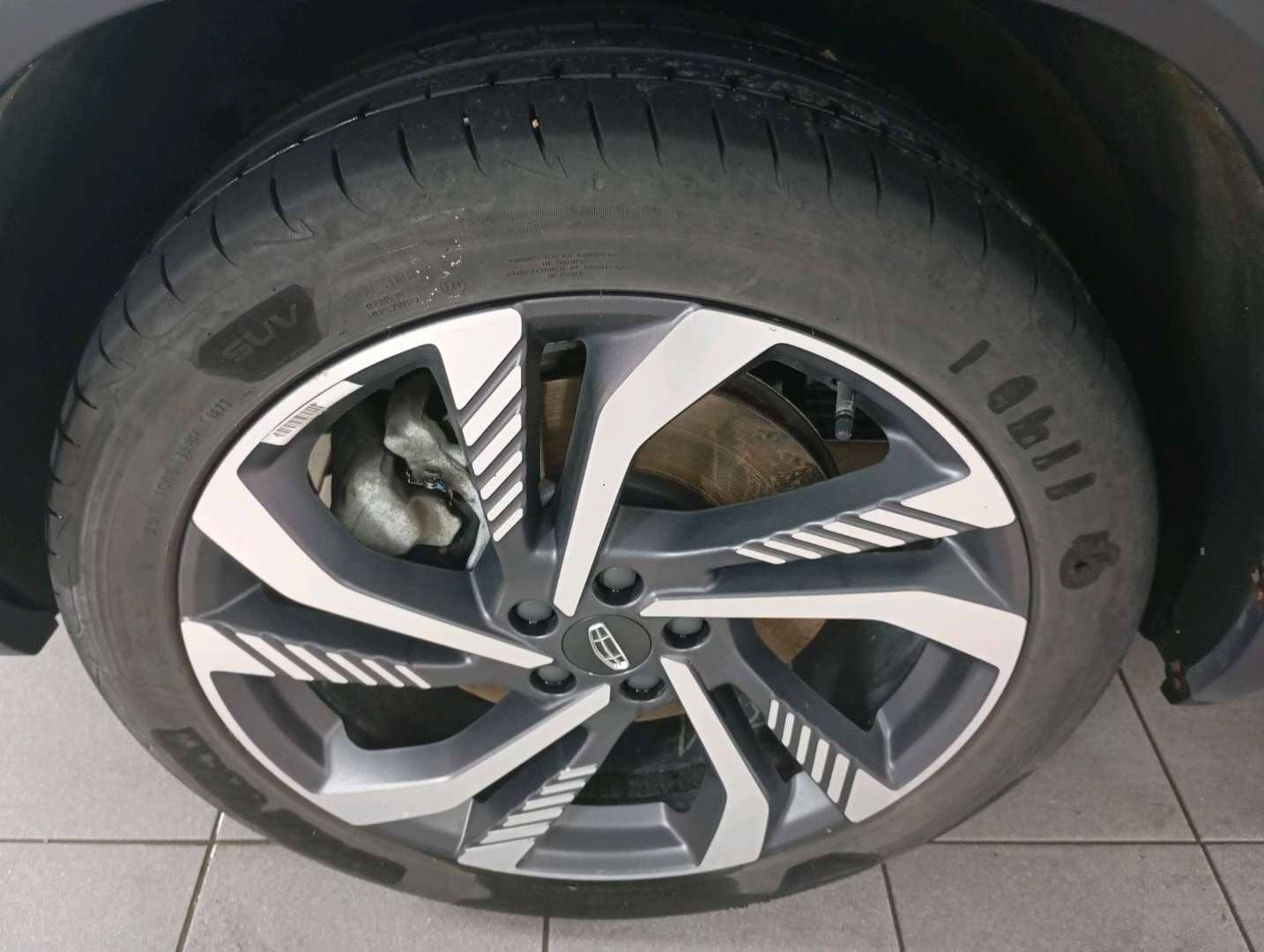 Geely Monjaro,  48 148 км, 2023 года в лизинг