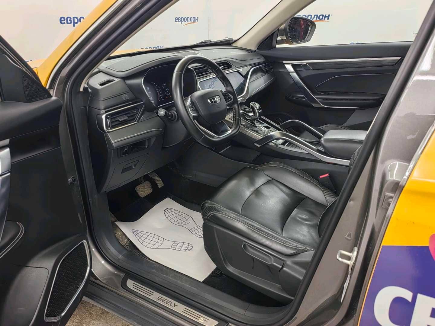 Geely Atlas Pro,  220 682 км, 2023 года в лизинг