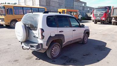 Lada Niva Travel