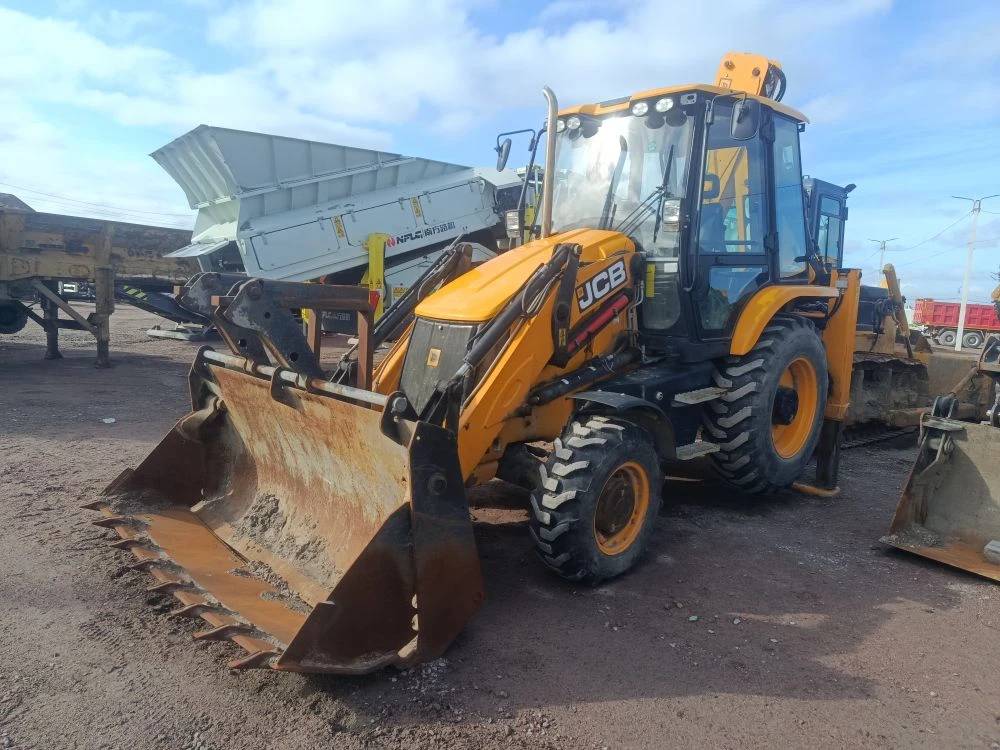 JCB 3CX, 2021 года в лизинг