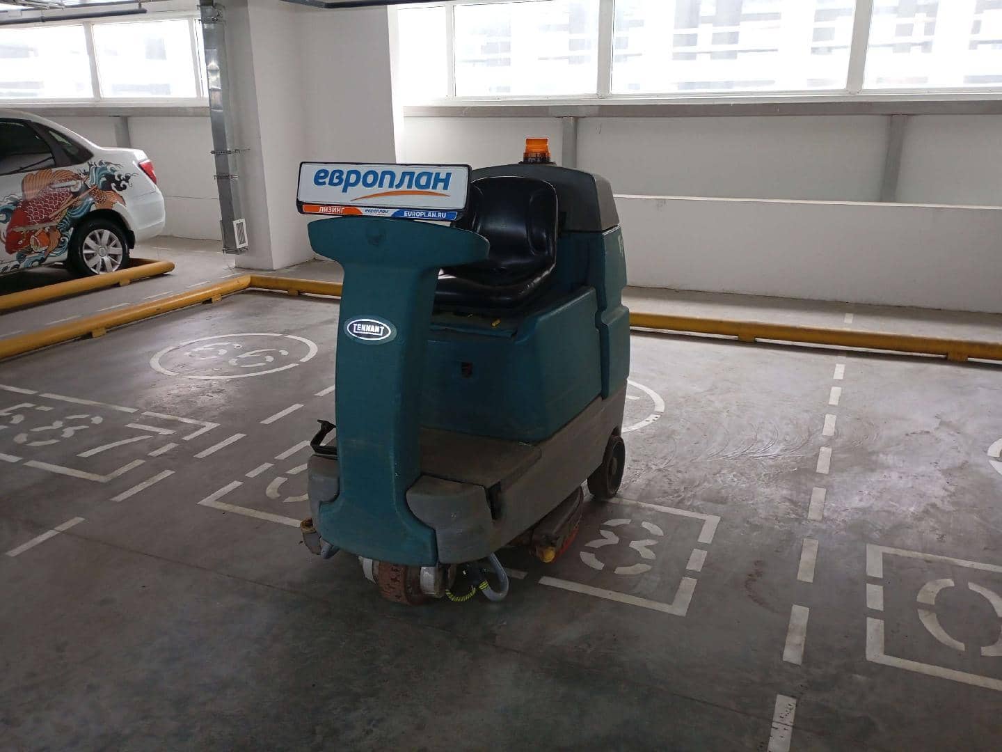 Tennant T7 80D уборочная машина