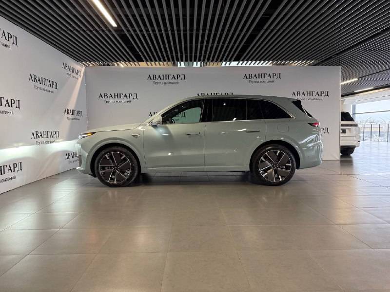 Lixiang Л6 (L6) Про (Pro)