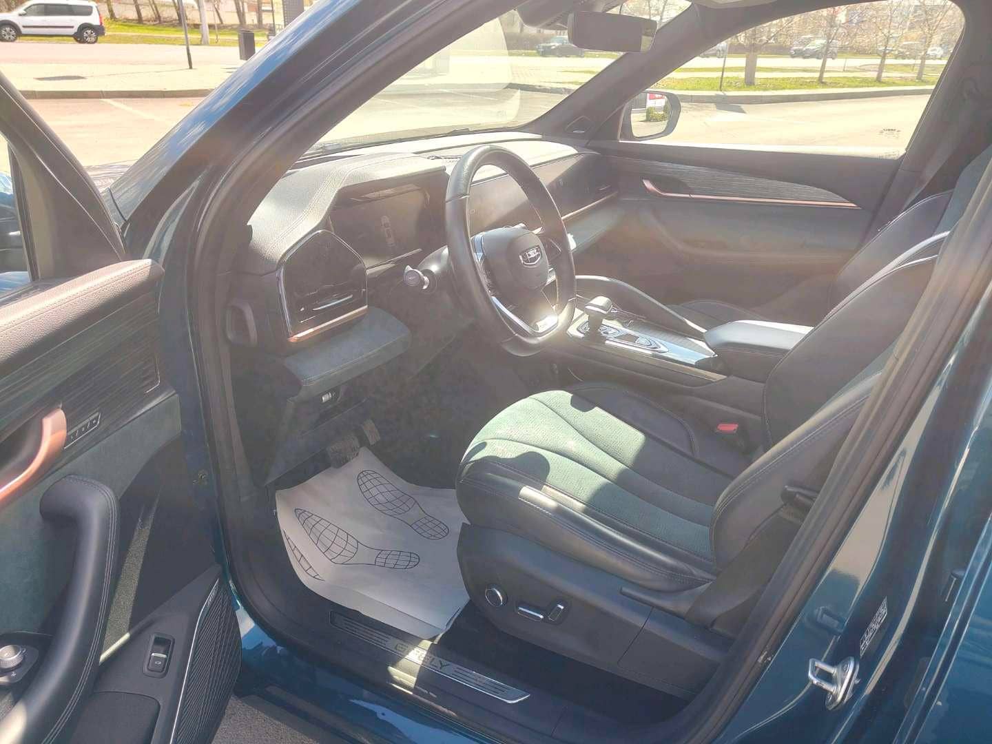 Geely Monjaro,  49 948 км, 2024 года в лизинг