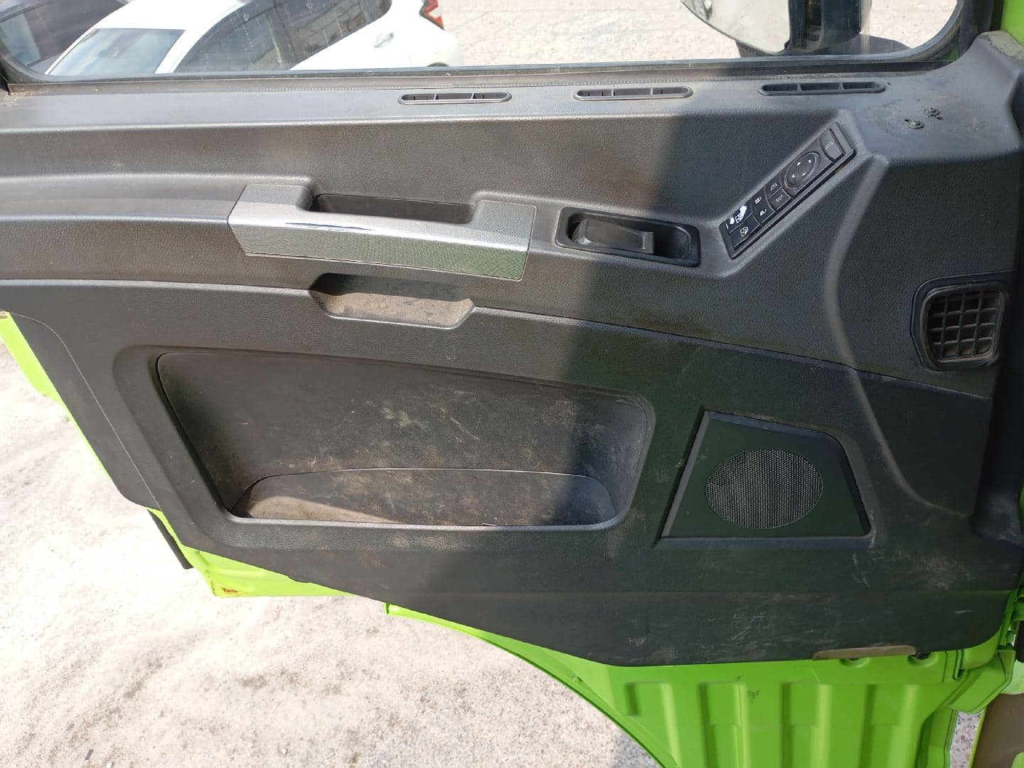 Shacman SX42566V324,  258 990 км, 2022 года в лизинг