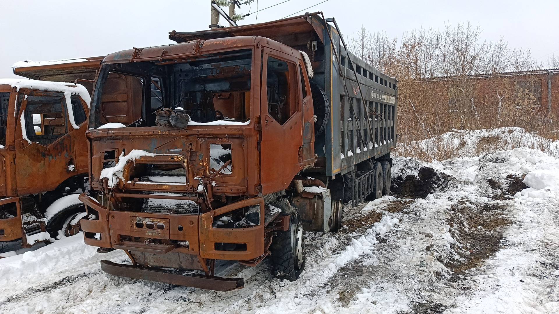 FAW CA3310P66K24T4E5 8х4,  195 000 км, 2022 года